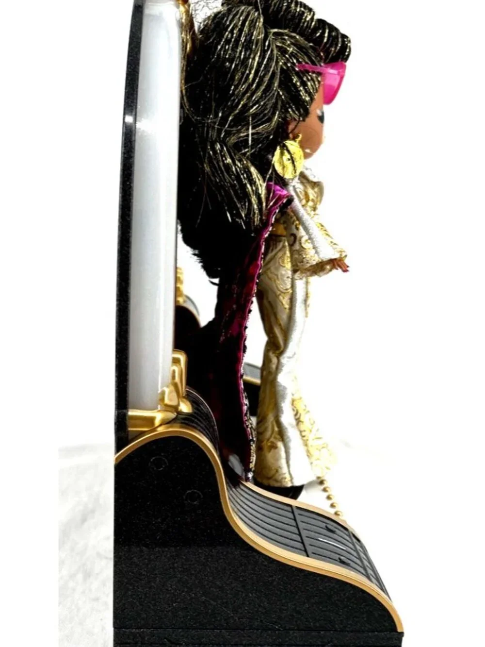LOL Surprise OMG 2020 Collector Edition Jukebox B.B Music Lights Stand Works